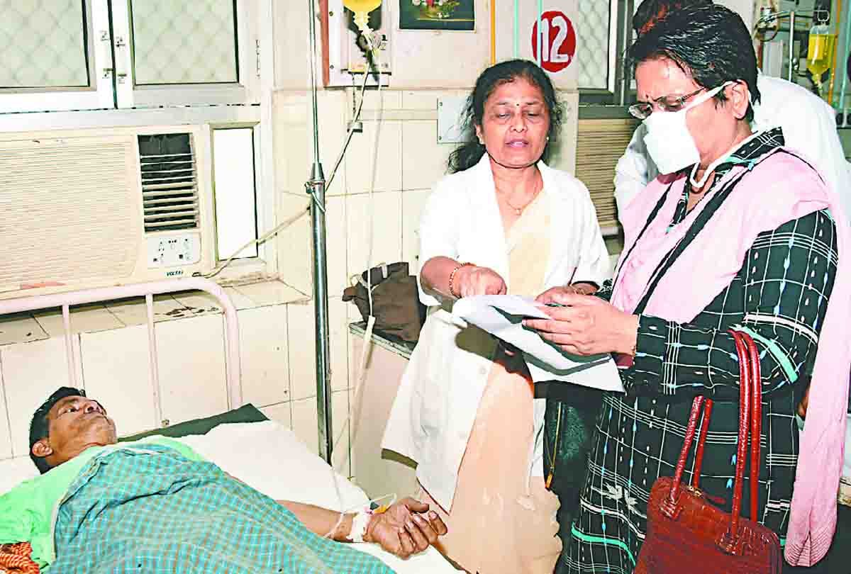 Poisonous liquor case pictures tells pain