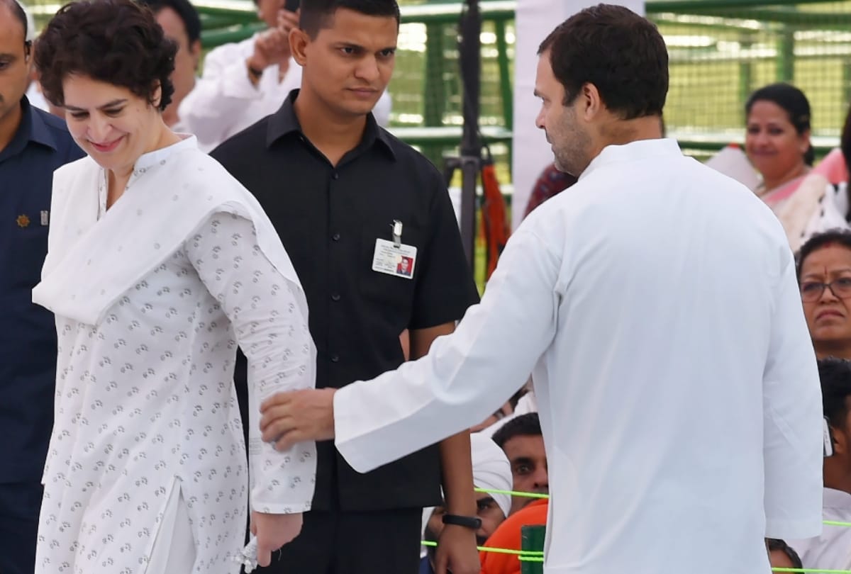 see interesting pictures from delhis vir bhumi when priyanka gave advice to rahul gandhi