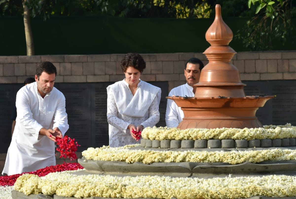 see interesting pictures from delhis vir bhumi when priyanka gave advice to rahul gandhi