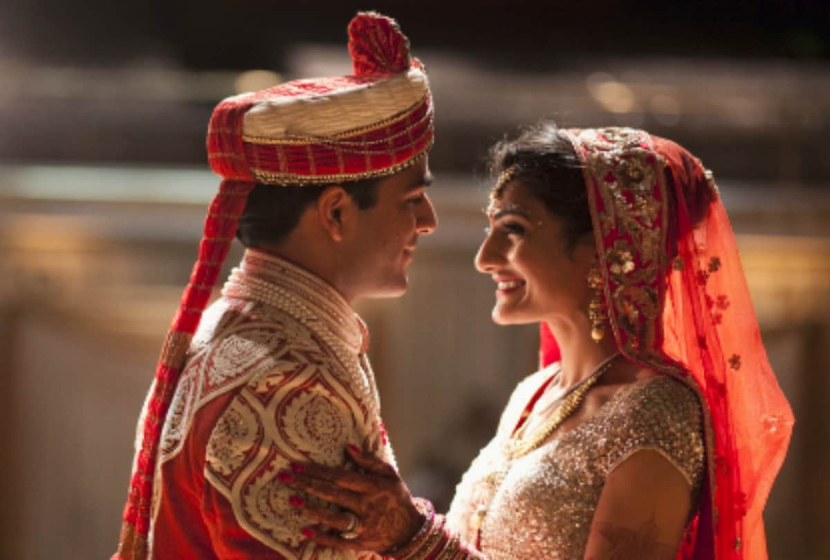Astrology says Your birth date can predicts person will do love marriage or an arranged marriage