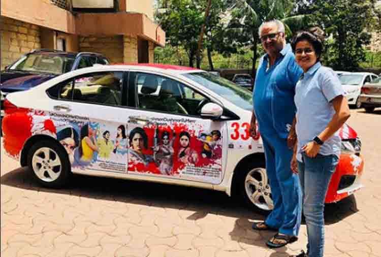 sridevi fan made a car of sridevi photos to tribute her and met boney kapoor