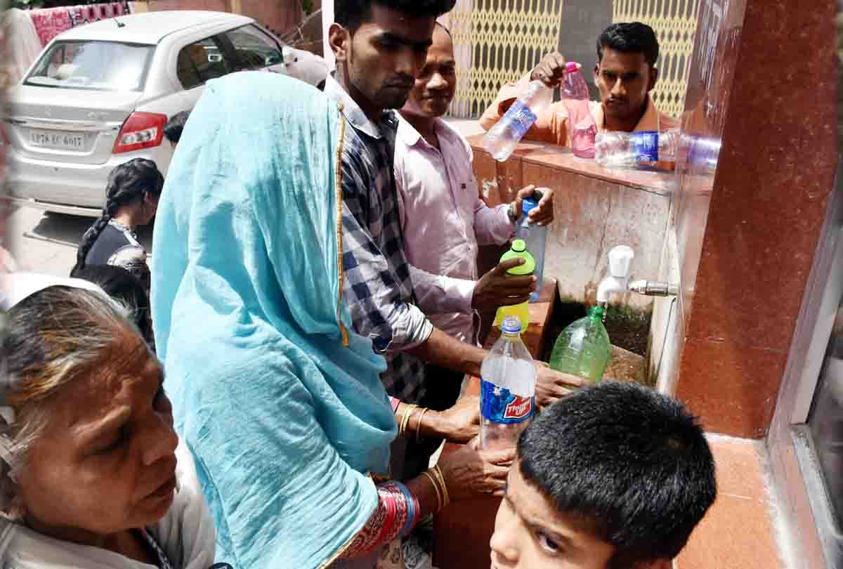 Heavy heat made people bothered