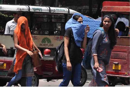 Temprature  crosses 44 degrees at delhi