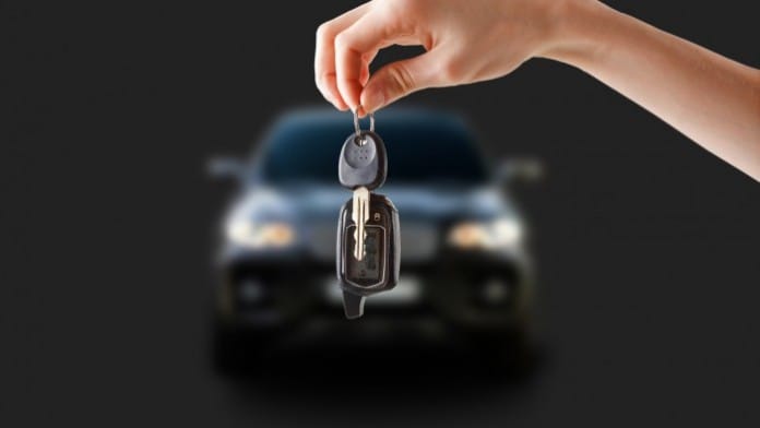 youth grab delhi tourist vehicle key and run away mussoorie