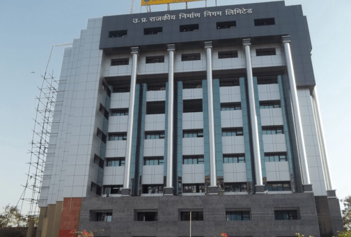 engineers of rajkiya nirman nigam are taking contract 
