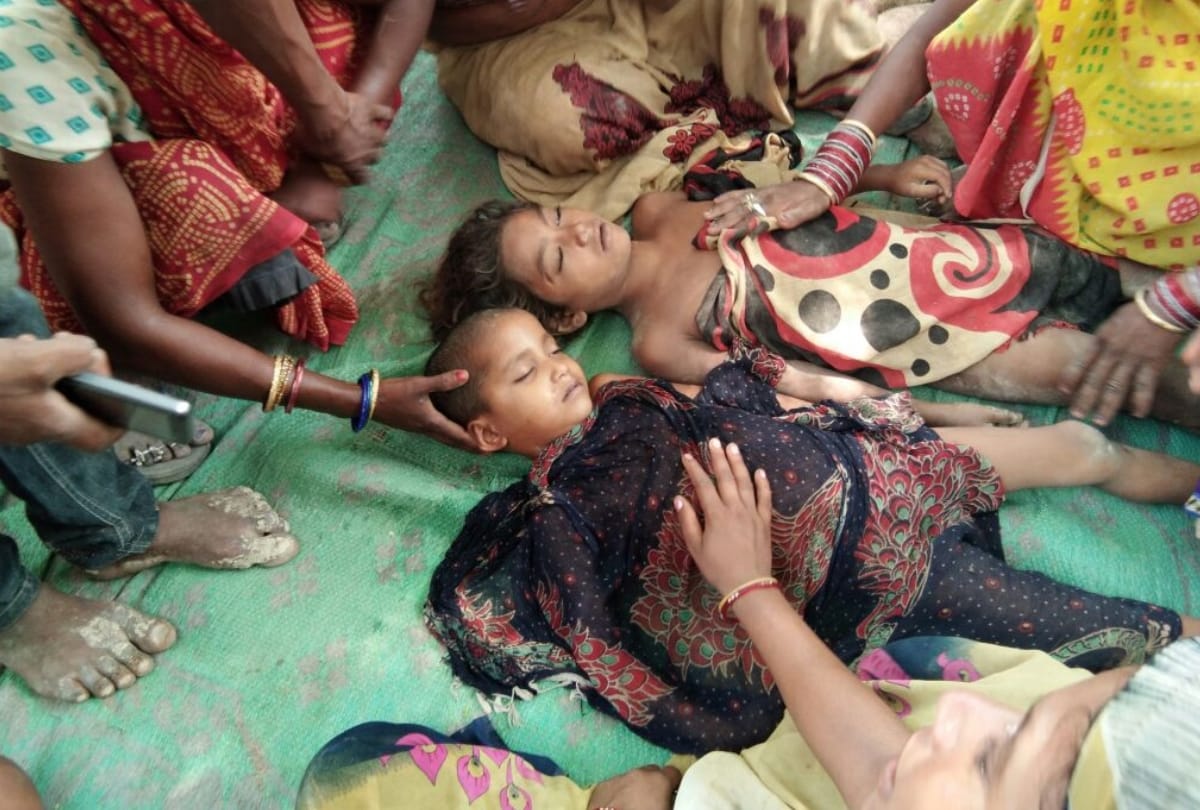 two children of same family drowned in lucknow