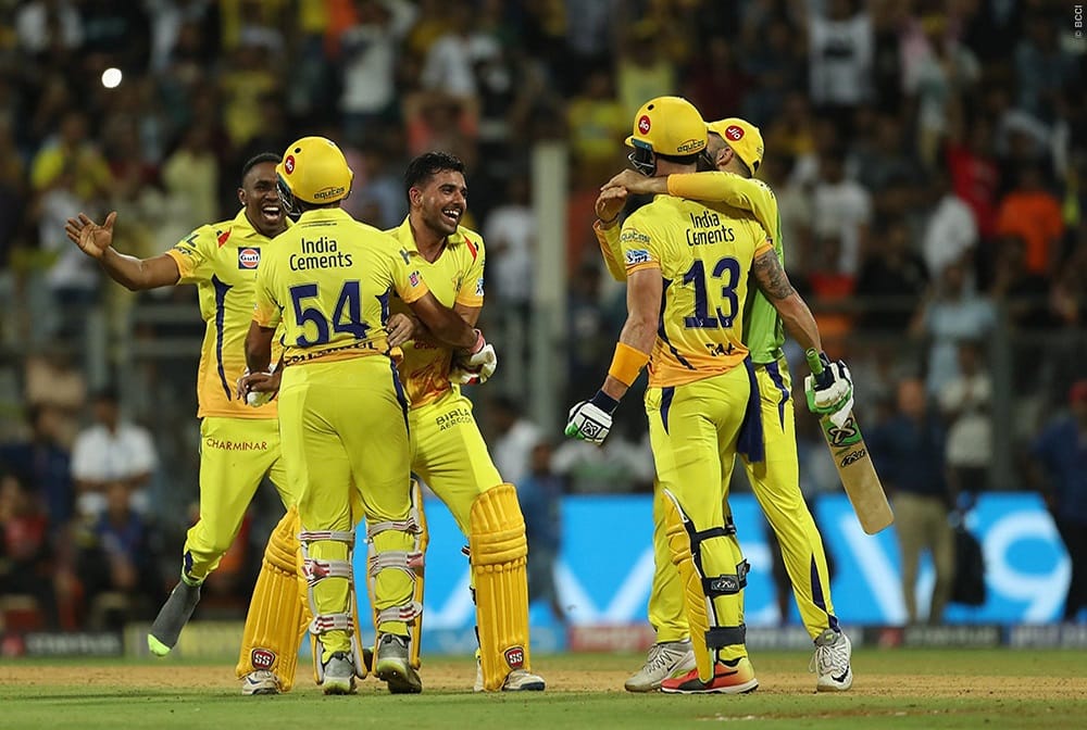 suresh raina breaks virat kohli records and become first player to score more run in ipl history