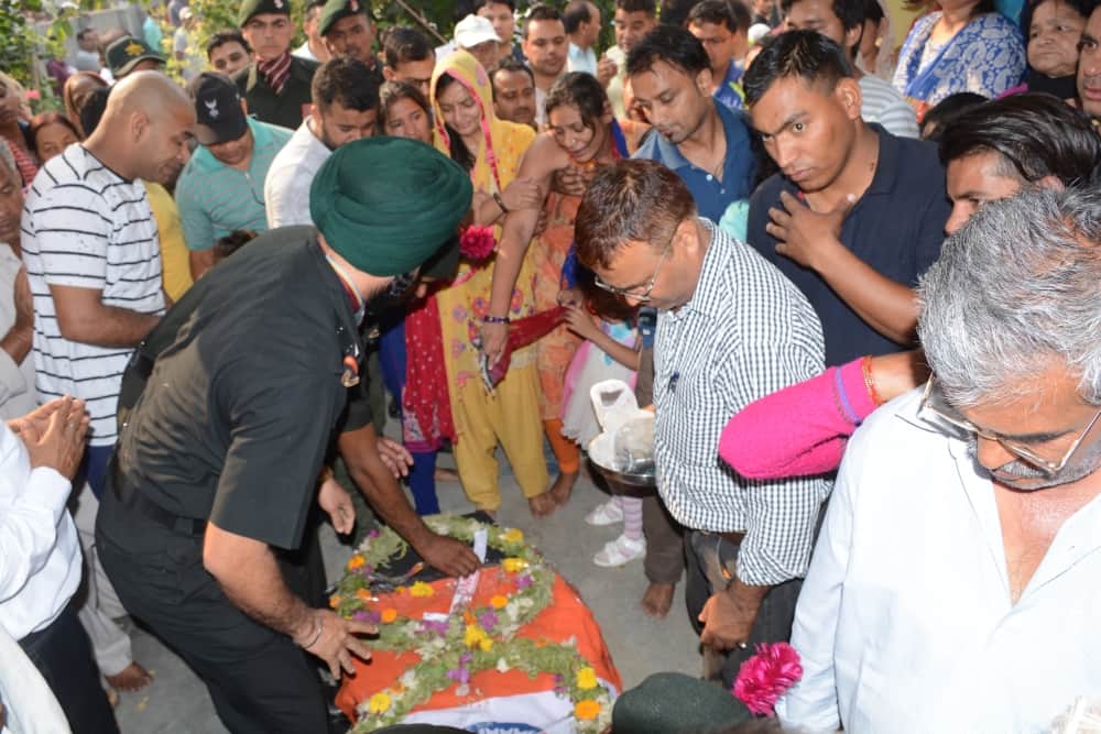 martyr deepak nainwal tribute photos 
