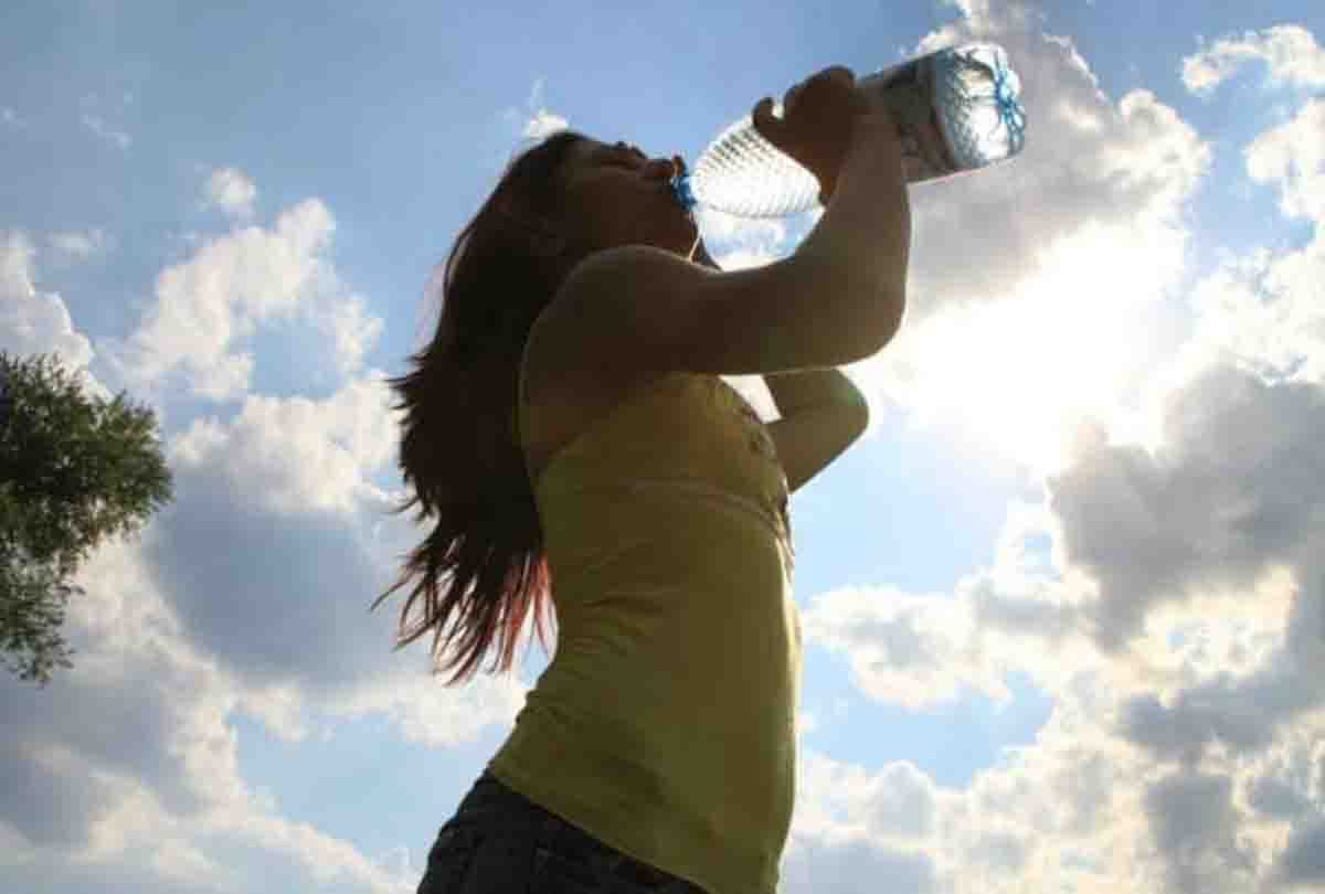 Protect Your Body from Heat Stroke 