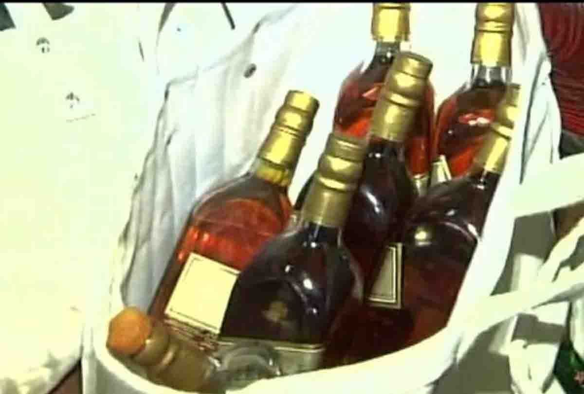 Poisonous liquor scandal Kanpur 