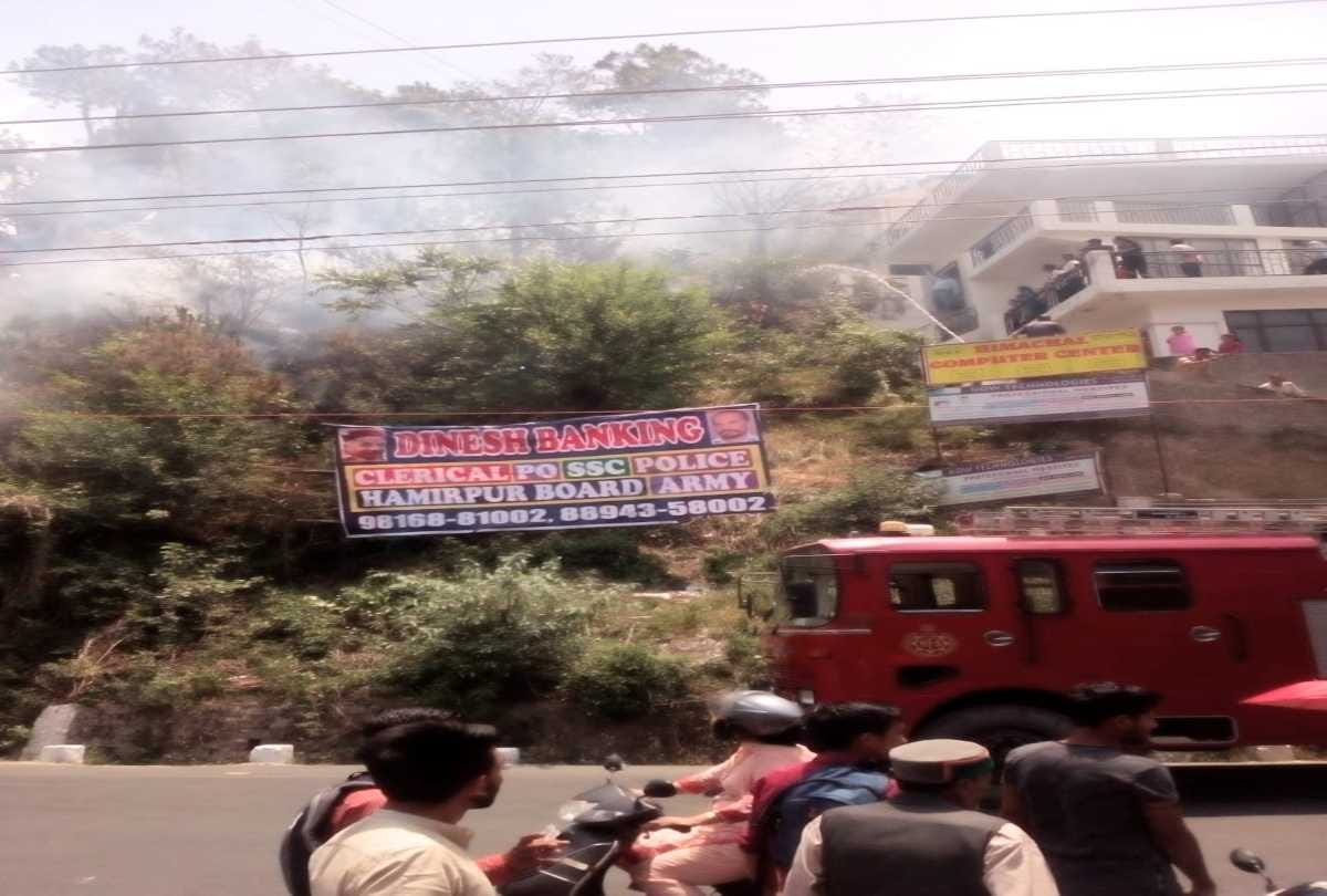 दमकल वाहन को उठाने रूद्रपुर से आएगी क्रेन