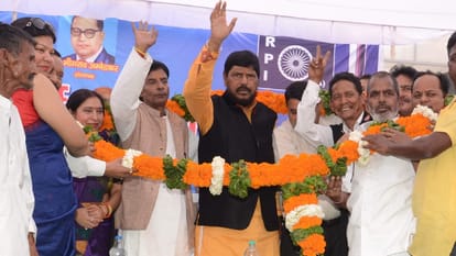 state minister invite mayawati in NDA