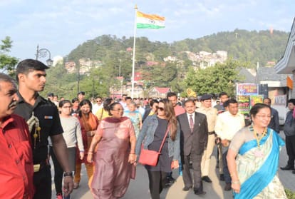 president ram nath kovind wife savita kovind did shopping in shimla