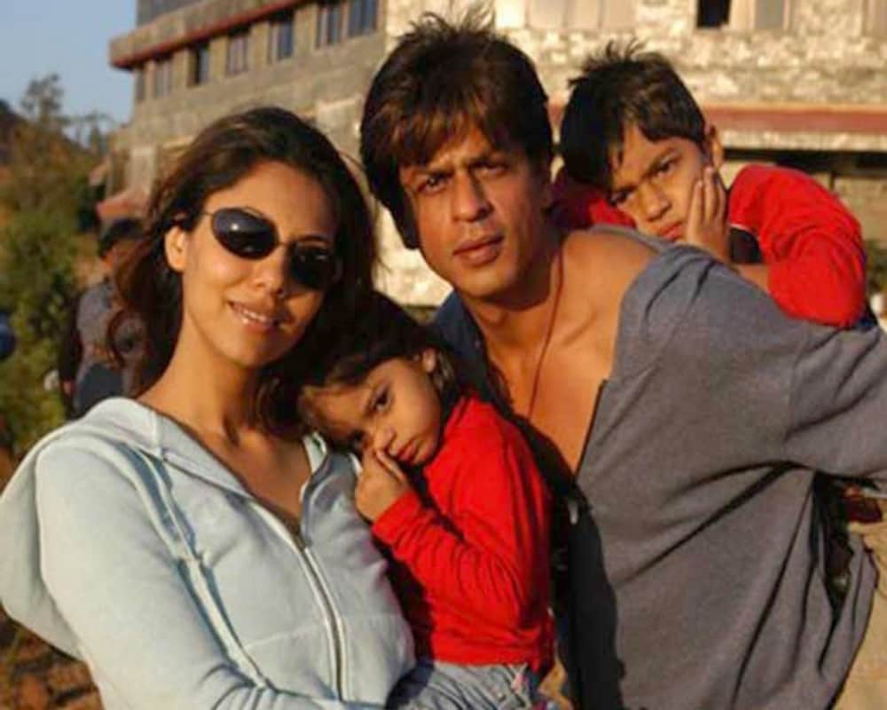 Rare unseen childhood pictures of shahrukh khan daughter Suhana khan on her 18th birthday