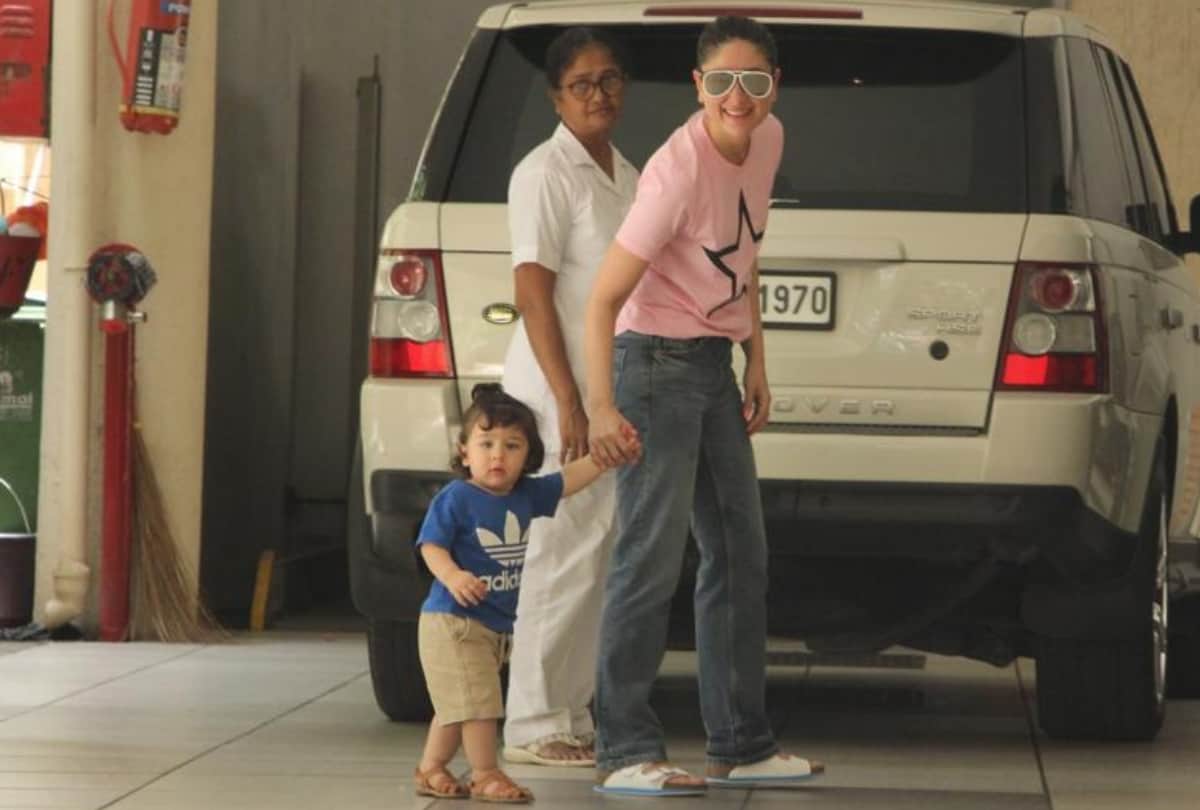 taimur ali khan poses for camera as star even his mother kareena tried pull him away delhi ncr