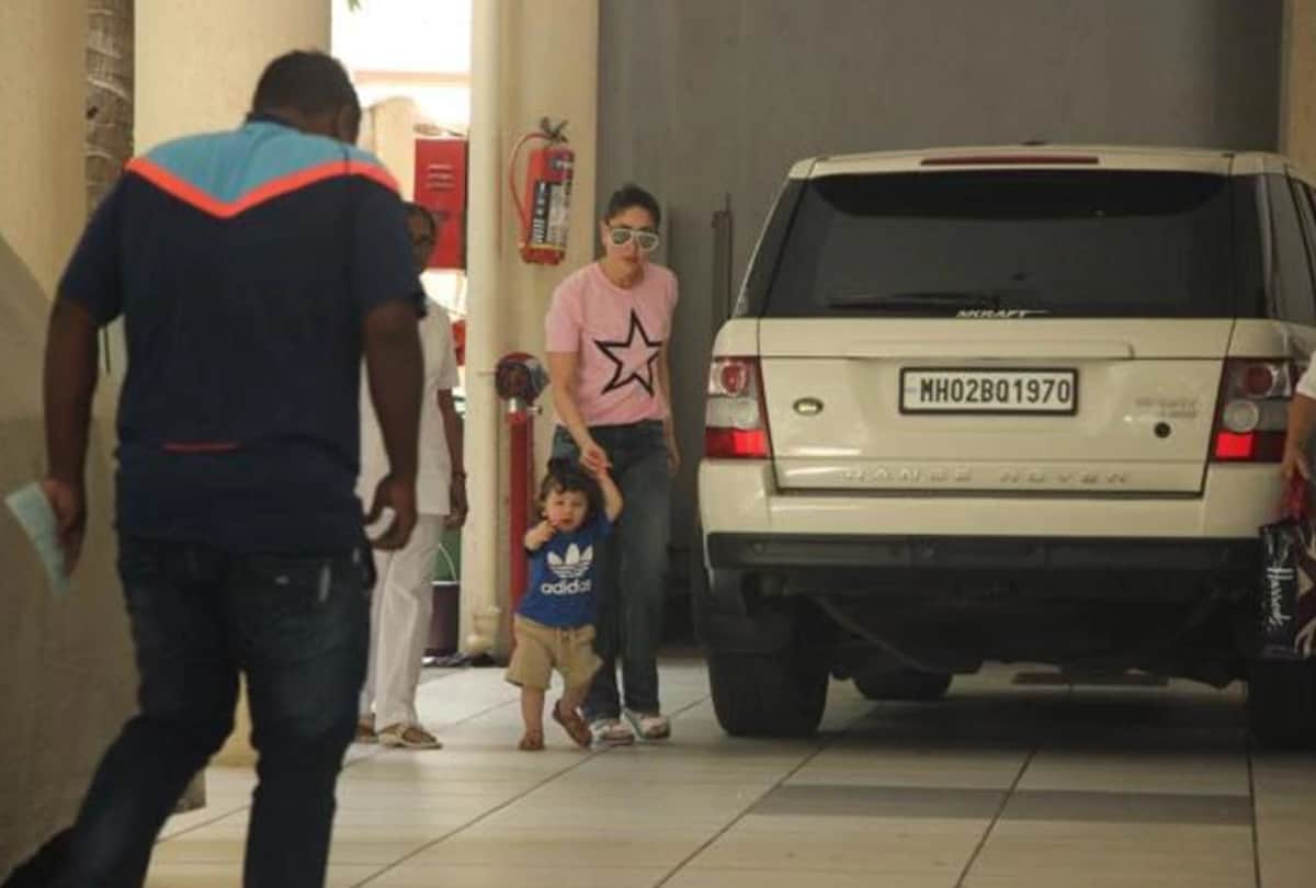 taimur ali khan poses for camera as star even his mother kareena tried pull him away delhi ncr