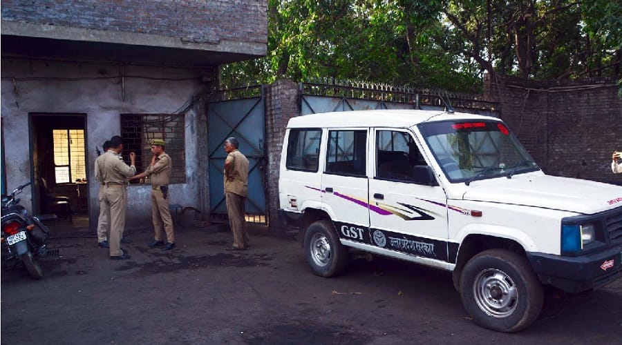 raid in factory of SP District President, Tax evasion of crores reveals