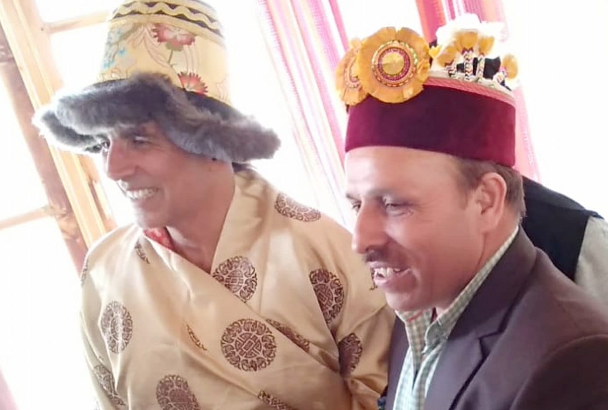 minister ramlal markanda meets actor akshay kumar
