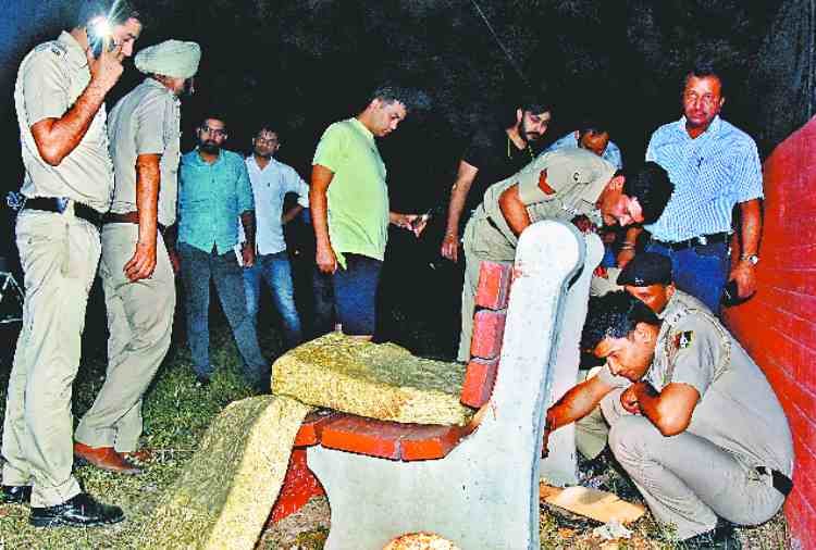 girl friend refused to marry, punjab boy commits suicide in chandigarh