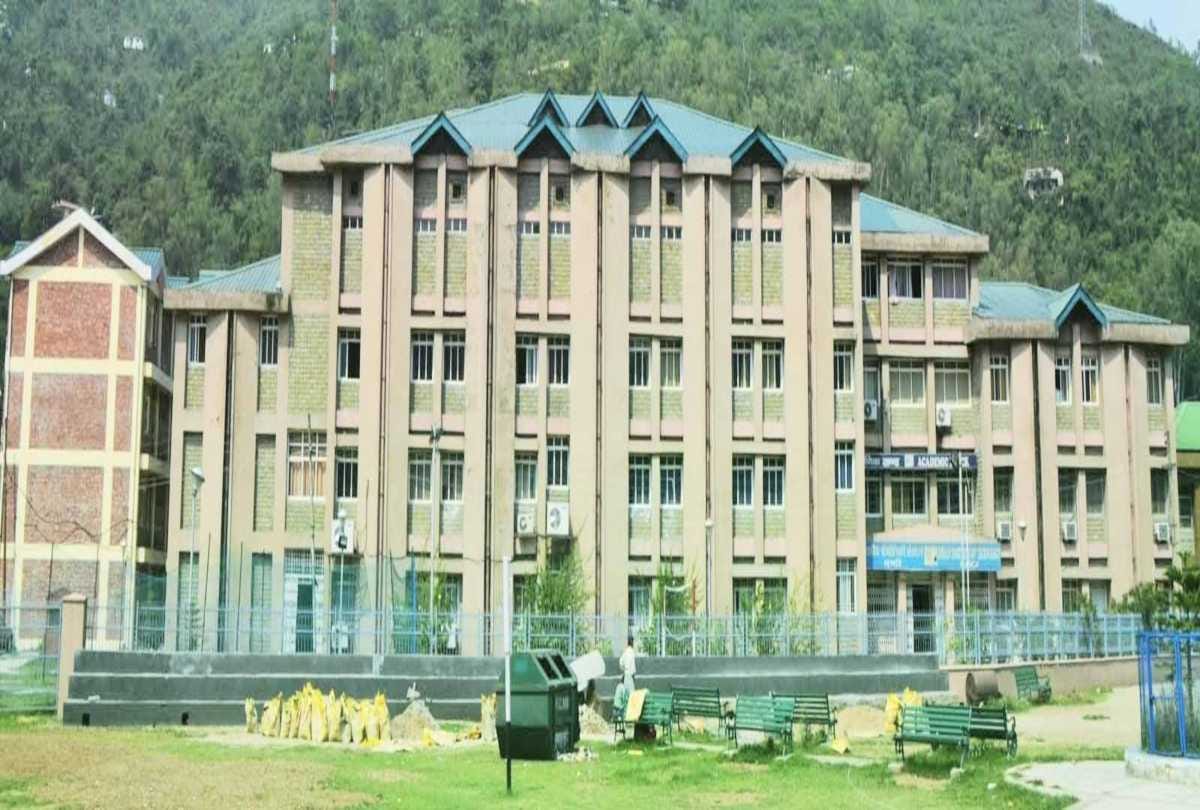 25 seats remain vacant in first batch of cluster university, new session will start from this day