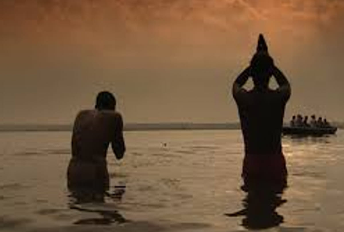 Donate water on Ganga Dashera 