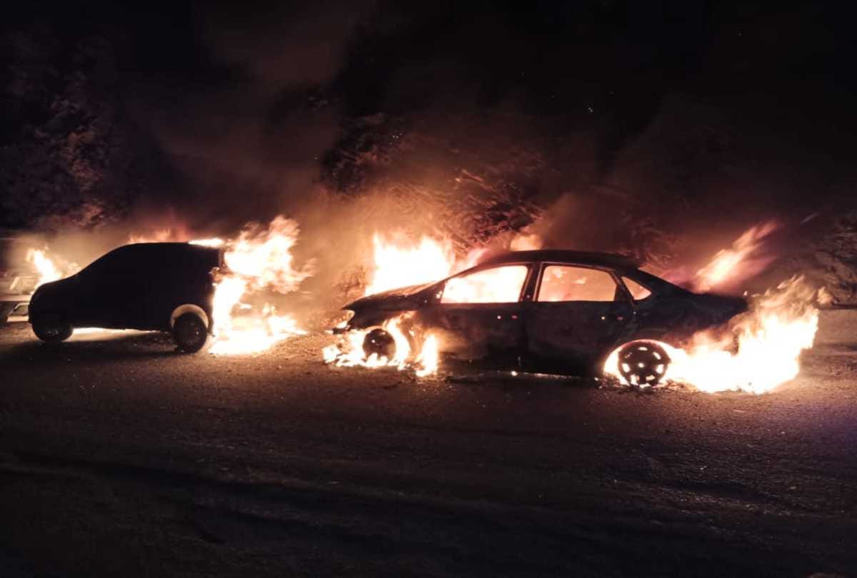 three cars and motorbike set on fire at dhali shimla