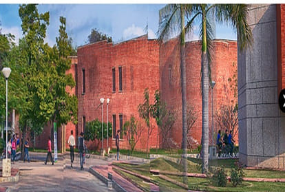 Four professors of IIT Kanpur can be removed from the job