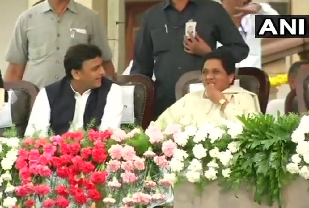 akhilesh yadav and mayawati on karnataka chief minister swearing in.