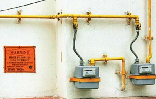 PNG line broken in Bareilly, supply effected