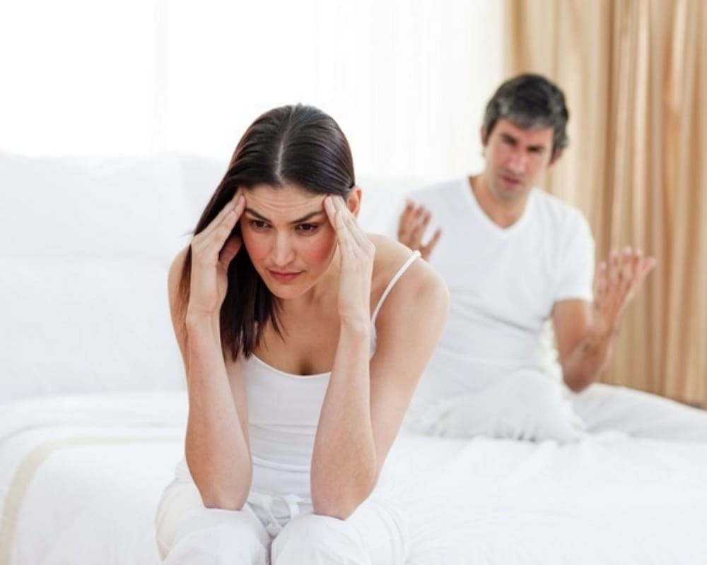 tips for boys how to handle moody girlfriend