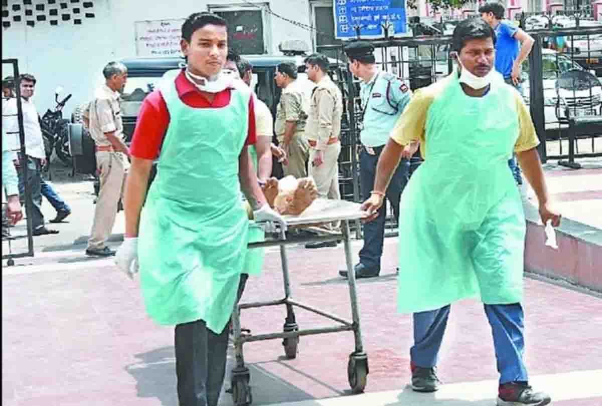 action taken on grandson of former minister and two others in poisonous liquor case 