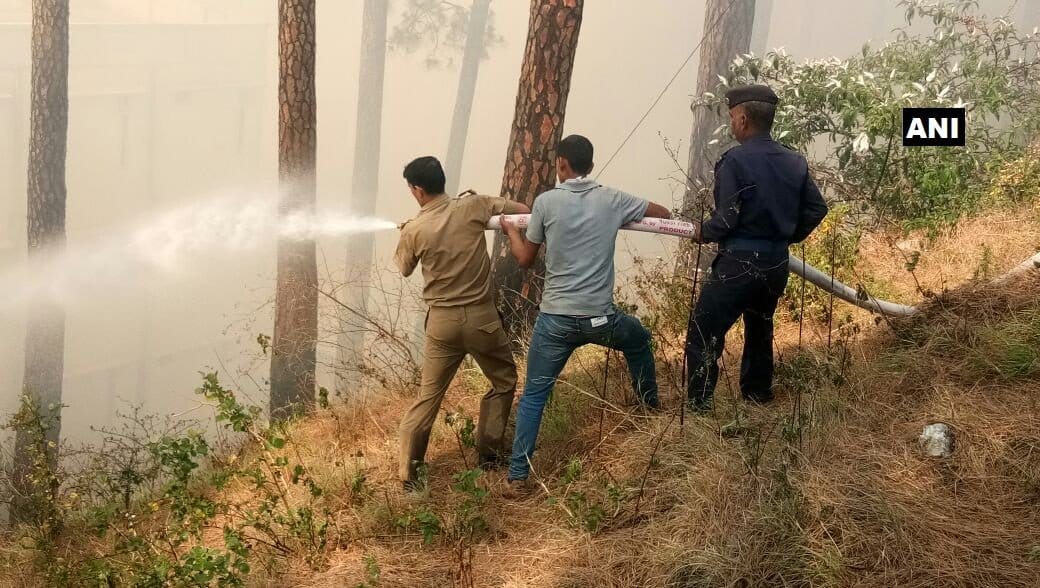 FIRE BROKE OUT IN MATA VIASHNO DEVI FOREST KATRA PICS