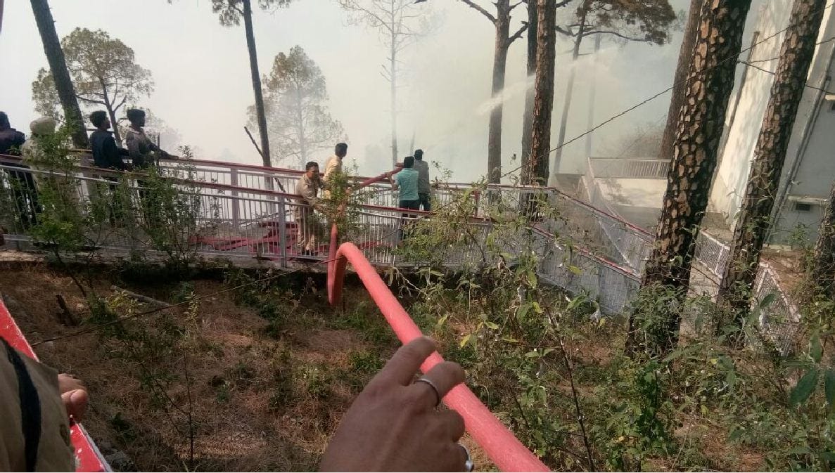 FIRE BROKE OUT IN MATA VIASHNO DEVI FOREST KATRA PICS