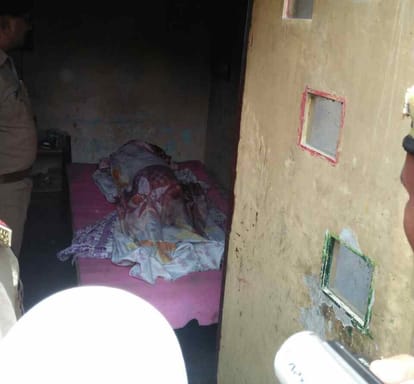 Sons his mother dead body kept in house for pension