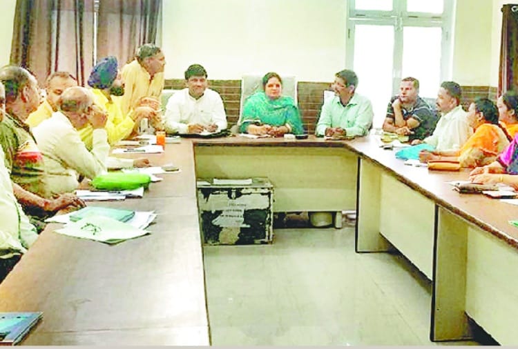 नाहन में अब घर-घर से उठाया जाएगा कूड़ा