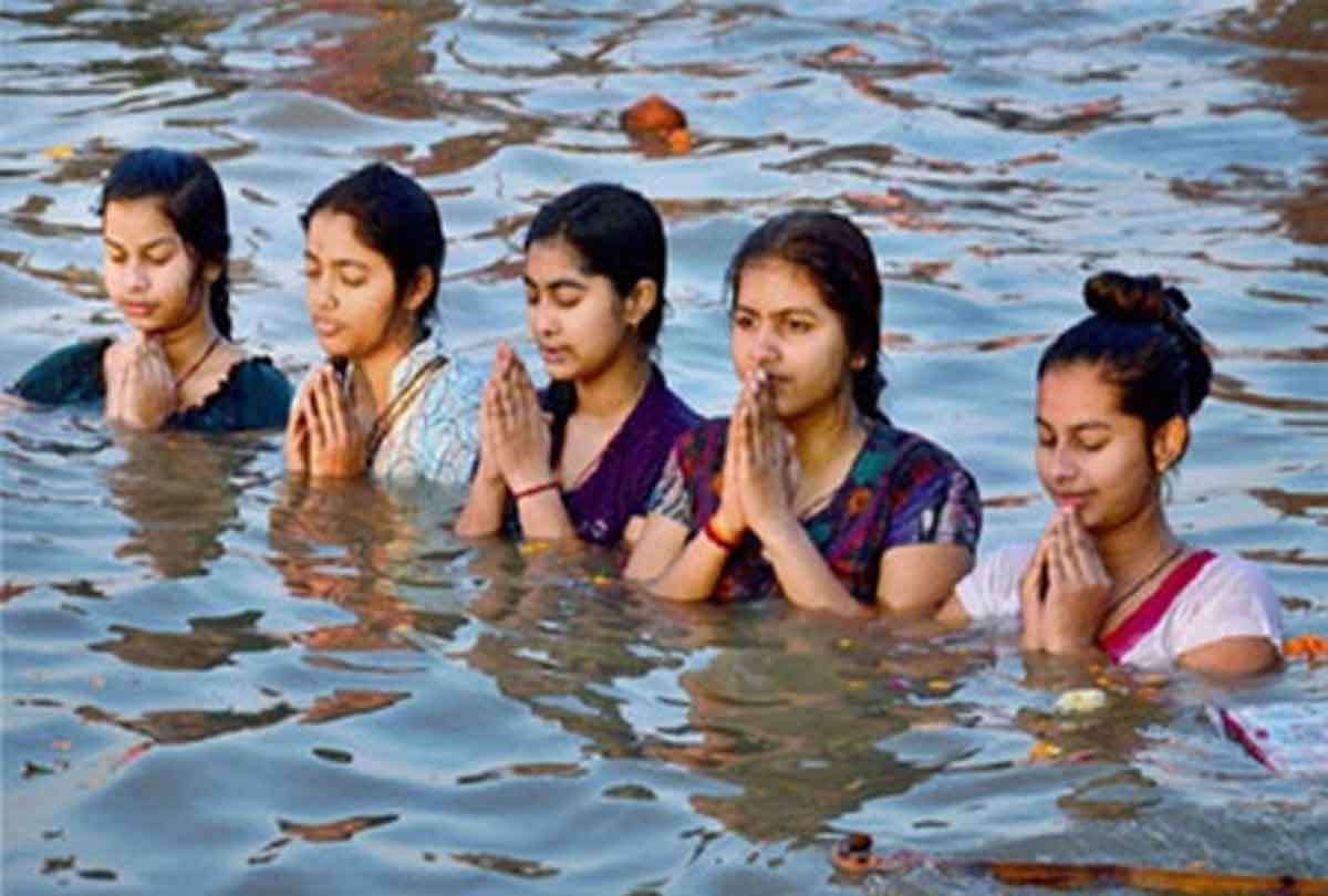 ganga bath is good for health 