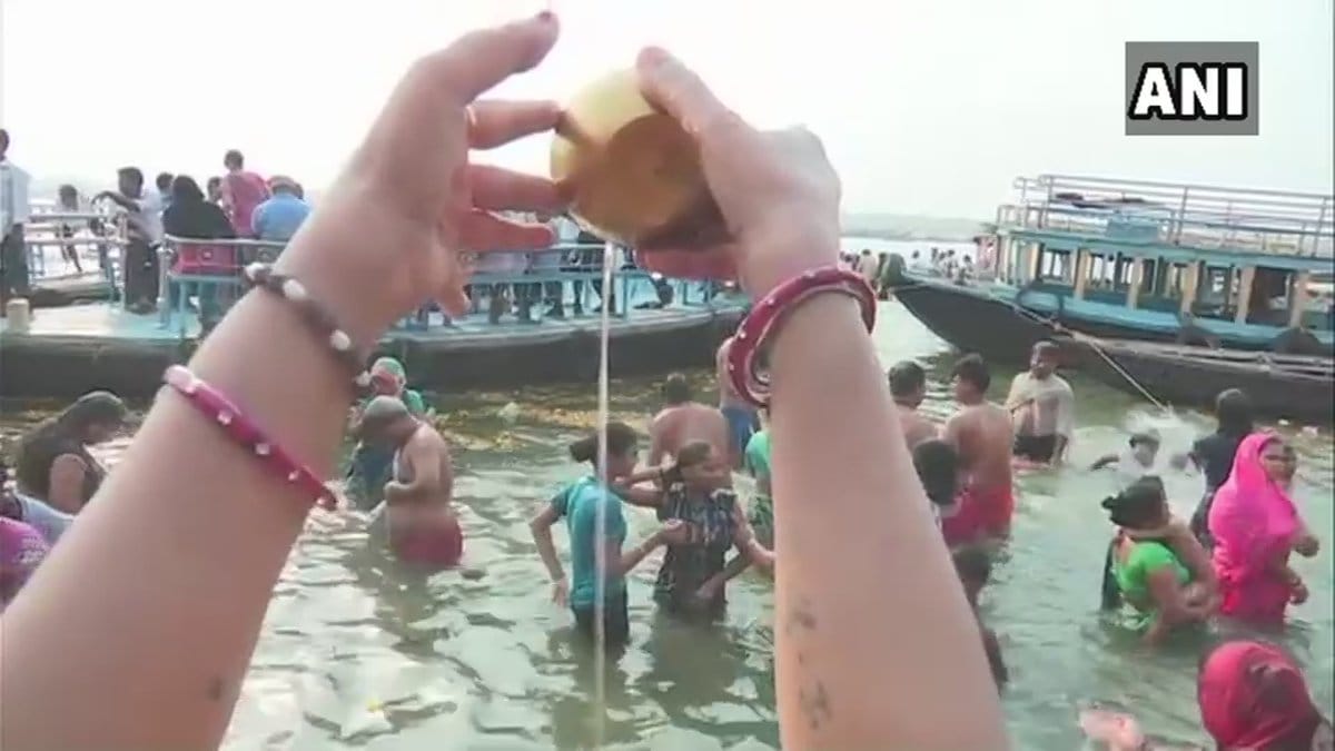 Ganga dussehra festival celebrated in varanasi 