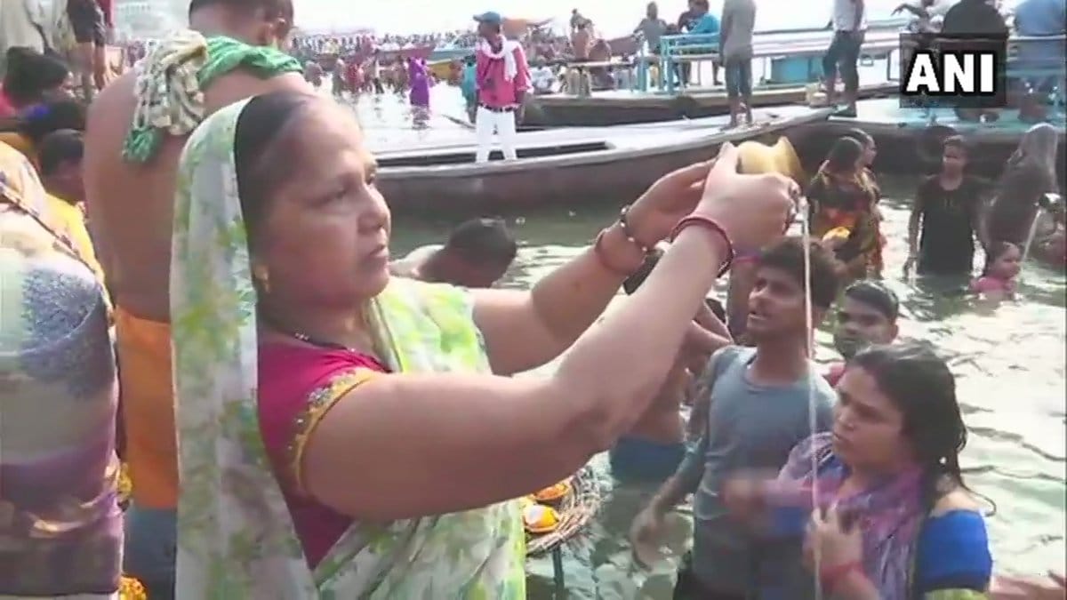 Ganga dussehra festival celebrated in varanasi 