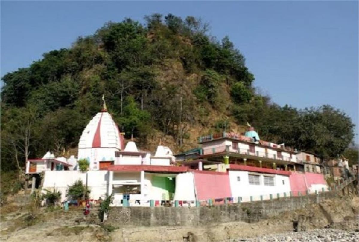 Maa Simsa temple in himachal pradesh women get pregnant by sleeping on floor