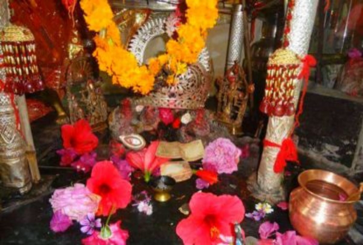 Maa Simsa temple in himachal pradesh women get pregnant by sleeping on floor