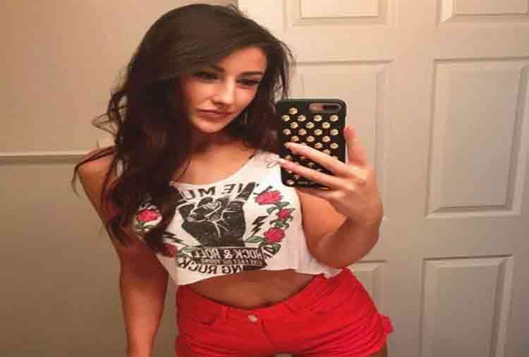 this girl earns 8 lakh rupees in one hour by online games people follow her