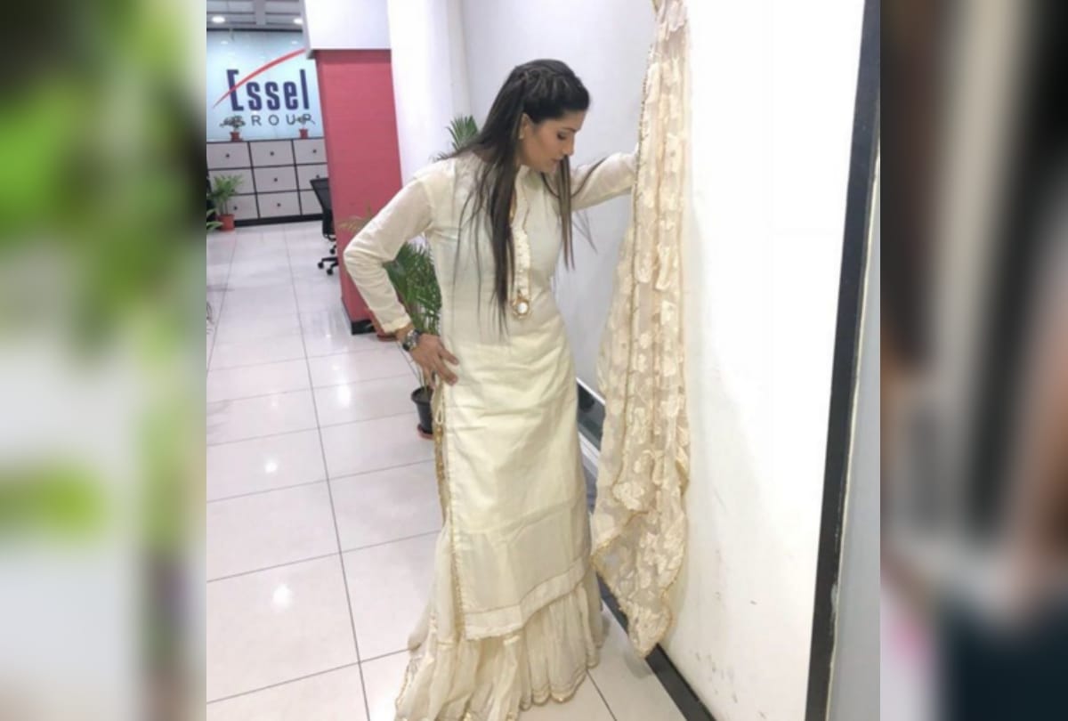 sapna choudhary photos viral on internet in delhi ncr