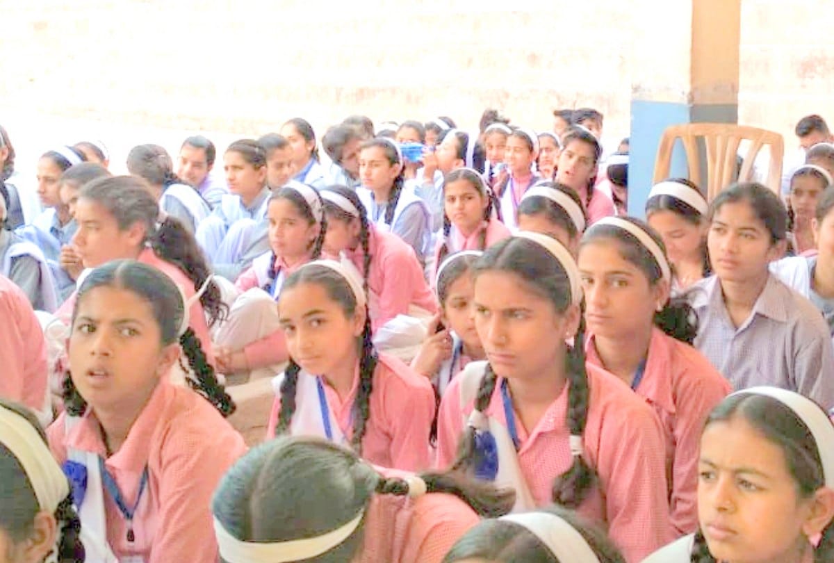 hp govt school uniform distribution issue pending