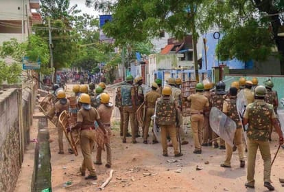 Tamil Nadu: Death toll rises to 13 in the firing by police during Sterlite Protests 