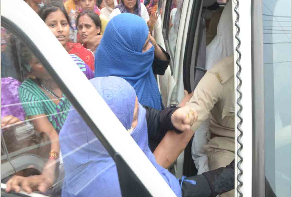 Tefko Colony at Allenganj Case kanpur