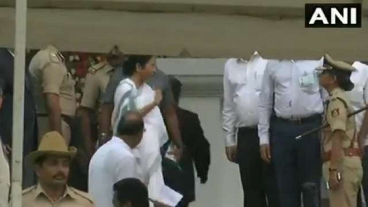 Karnataka DGP transferred after Mamata anger during Kumaraswamy oath ceremony
