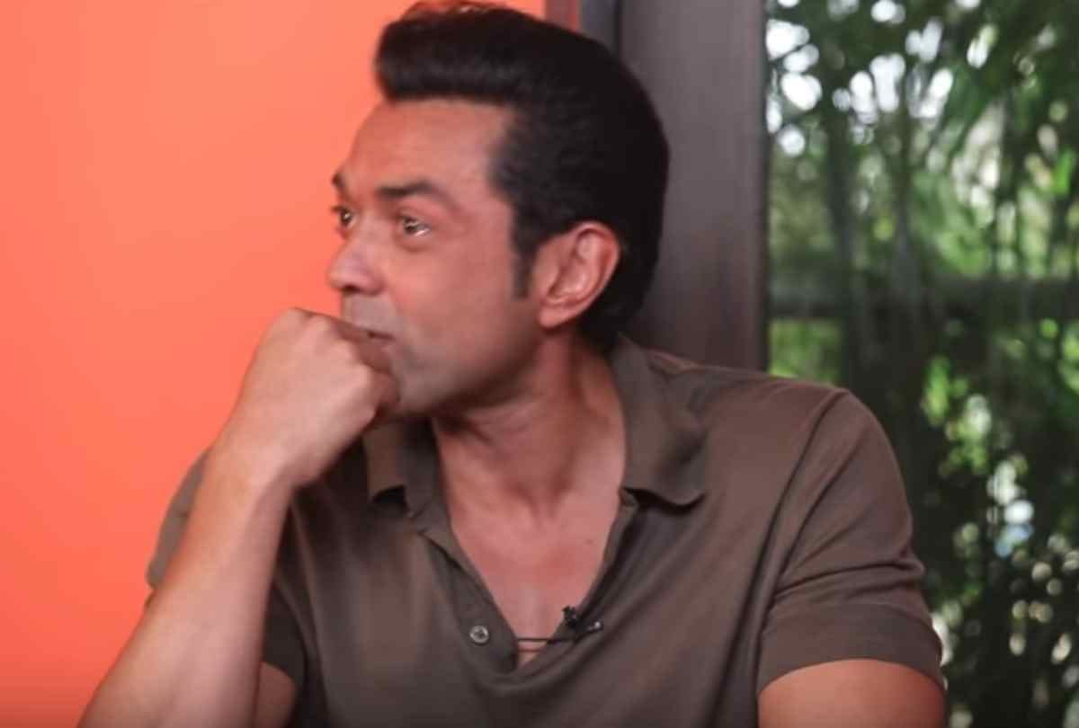 varun dhawan comment on bobby deol shirtless look in race 3