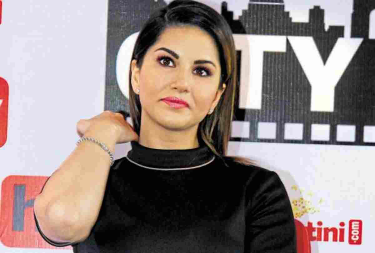 Sunny Leone starts chat show online amid coronavirus lockdown