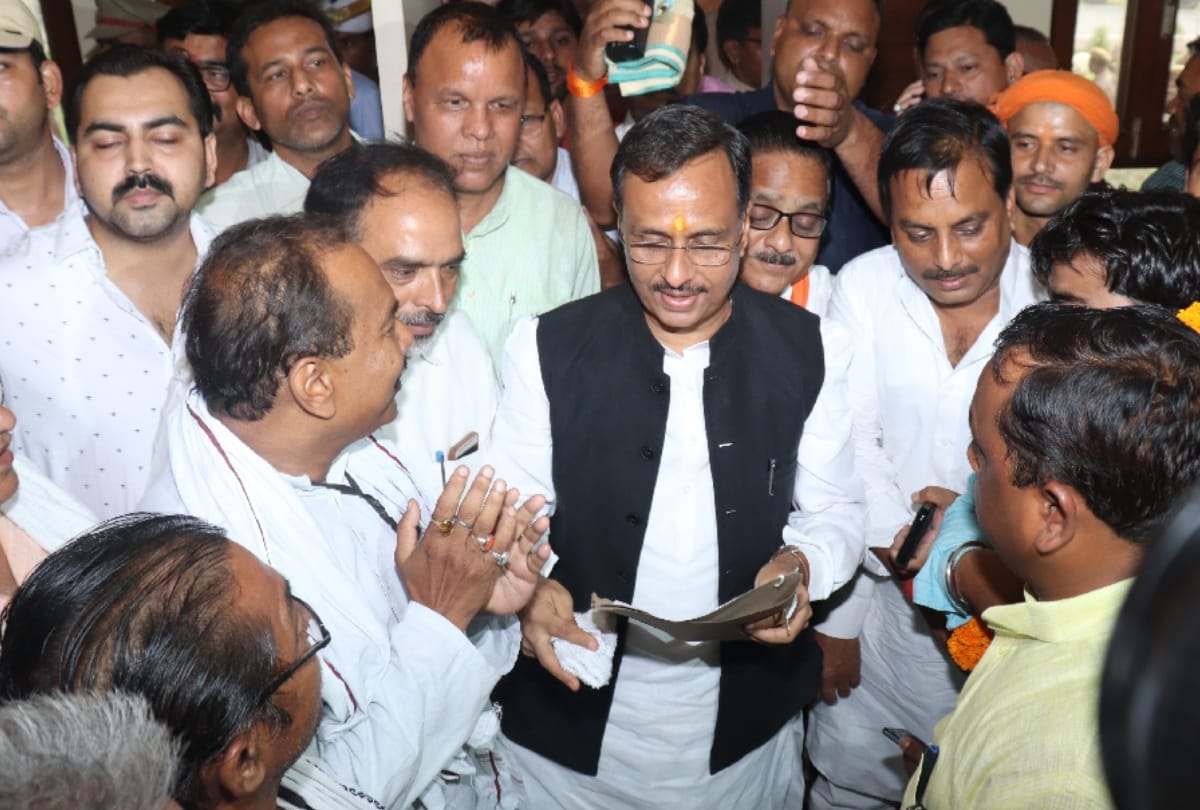 deputy cm keshav maurya compared opposition with pakistan in gorakhpur