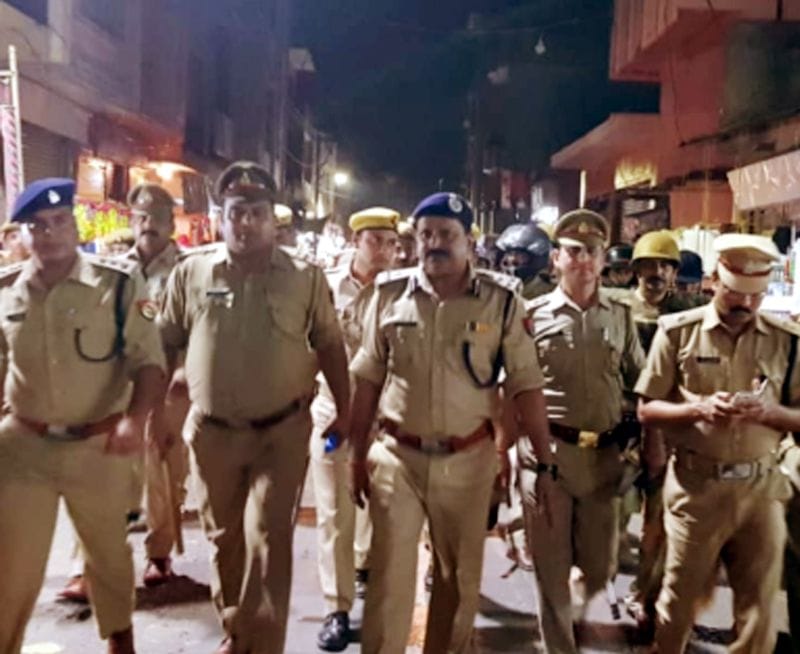 गश्त में लापरवाही पर एक एसआई और छह सिपाही निलंबित